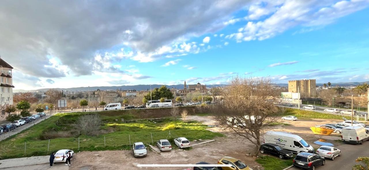Puente A La Mezquita - Free Parking Apartment Cordoba Luaran gambar